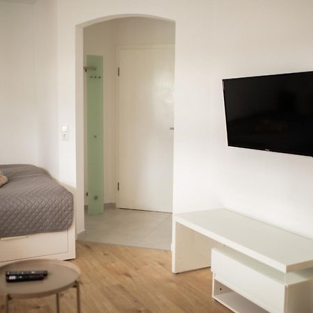 Hugos Studio Apartment Wiesloch Exterior foto