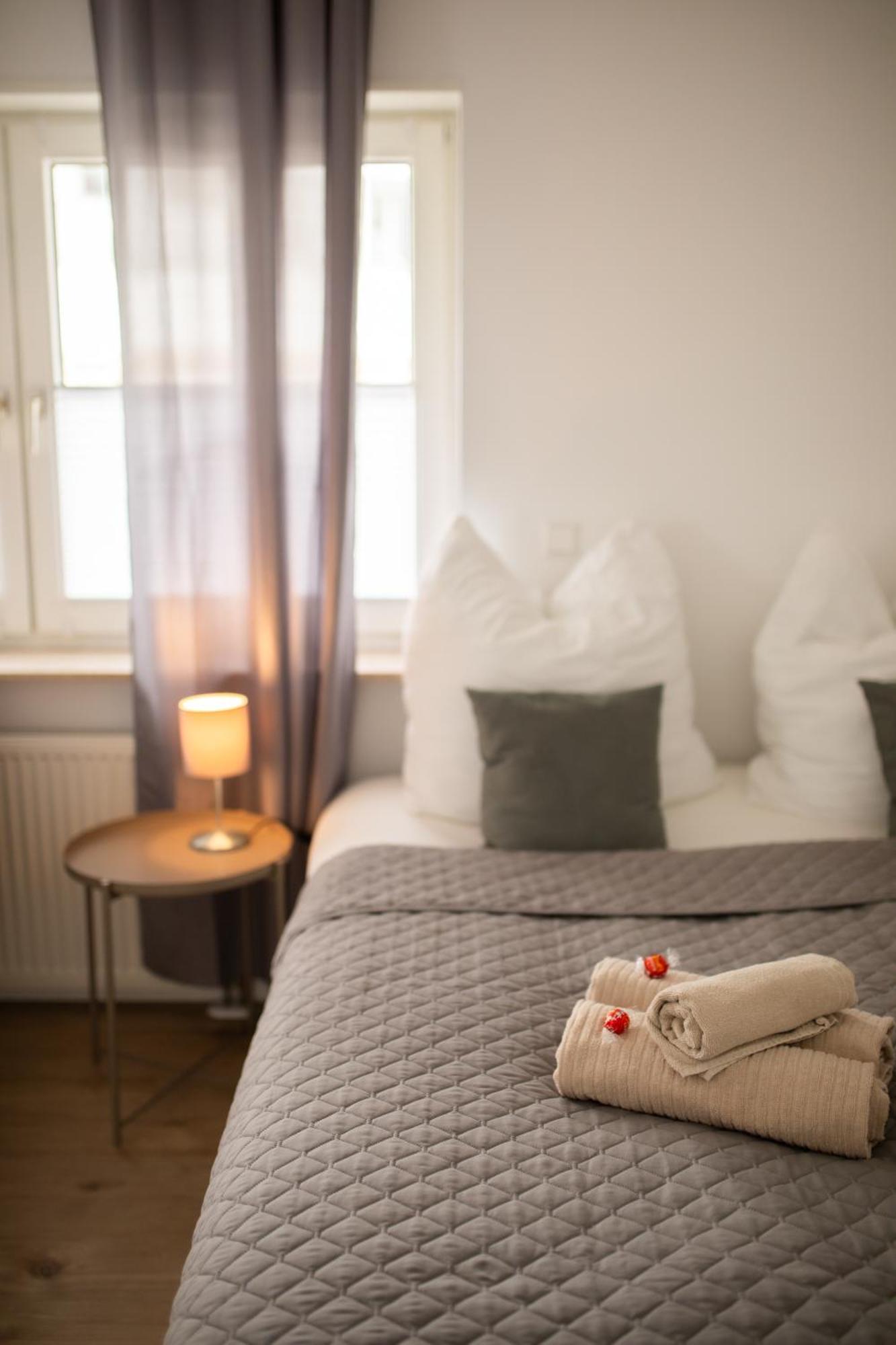 Hugos Studio Apartment Wiesloch Exterior foto