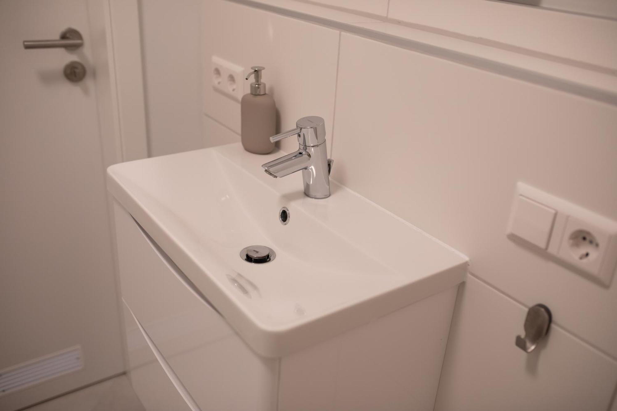 Hugos Studio Apartment Wiesloch Exterior foto