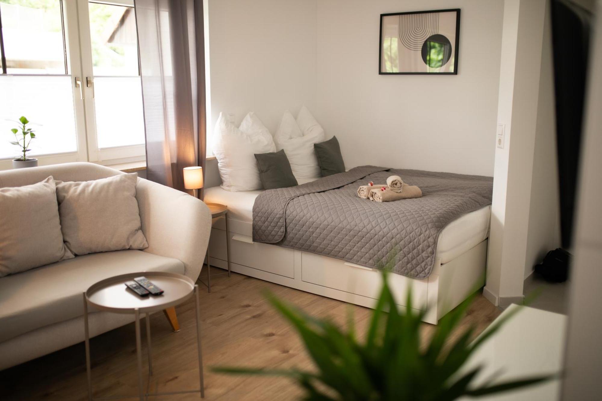 Hugos Studio Apartment Wiesloch Exterior foto