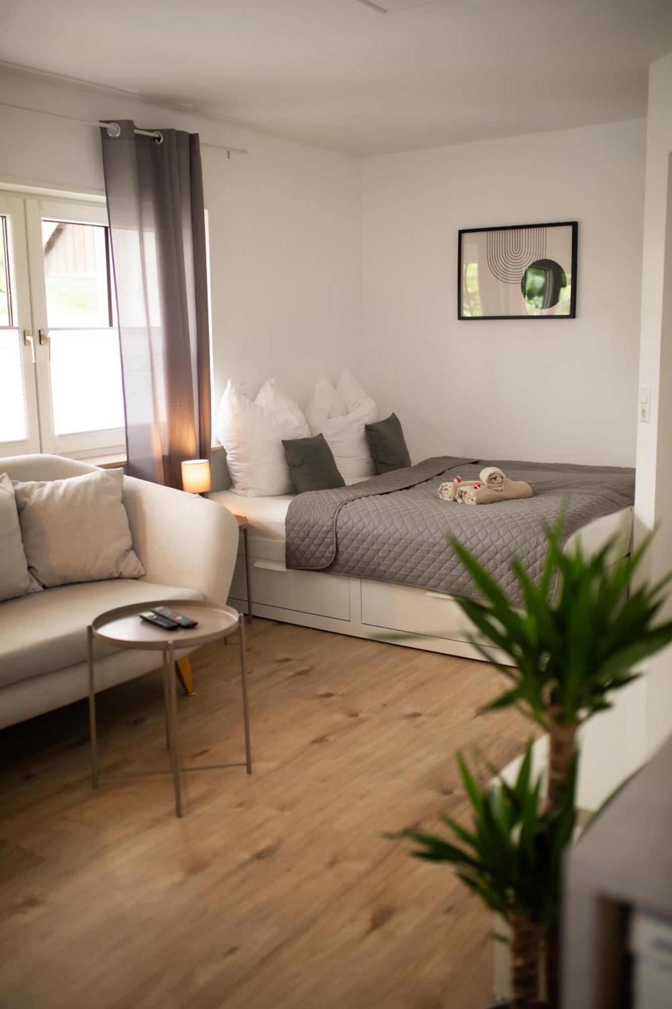 Hugos Studio Apartment Wiesloch Exterior foto